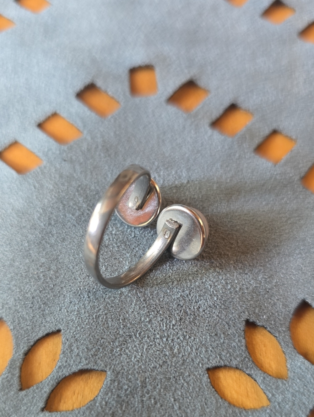 Silver Double Rose Quartz Cabochon Ring - Adjustable - Picture 2 of 2